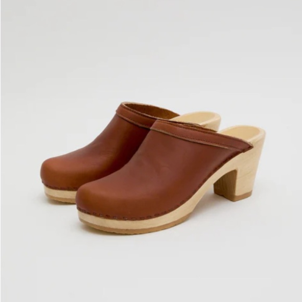 No 6 Store Old School Clogs, size 40 (8.5), Bourbon Color